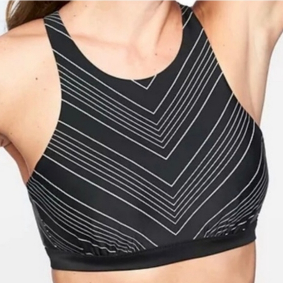 Athleta Top Chevron High Neck Sports Bra with underwire Black/White Size 32B/C - Picture 1 of 11